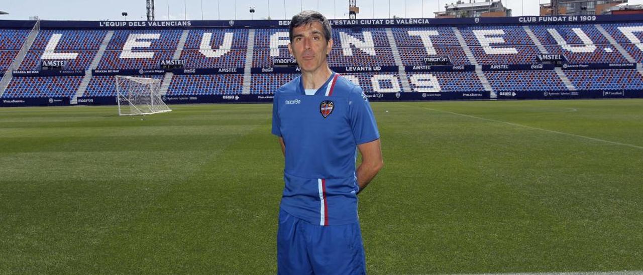 López "Queremos jugadores con ganas de un hueco en el fútbol español" Levante-EMV