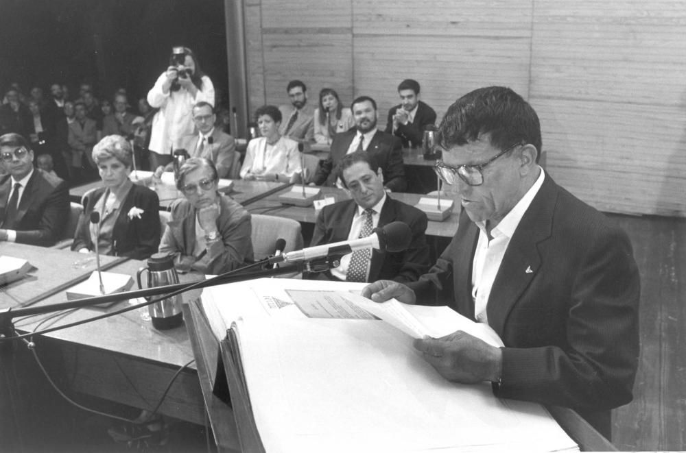 Pleno municipal en 1995