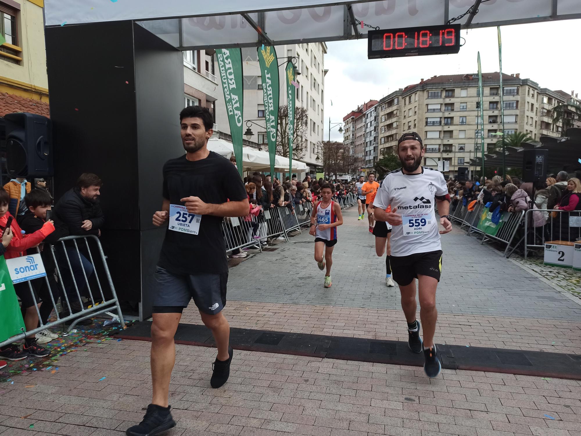 Casi 1.500 participantes disputan la carrera de Fin de Año de Pola de Siero