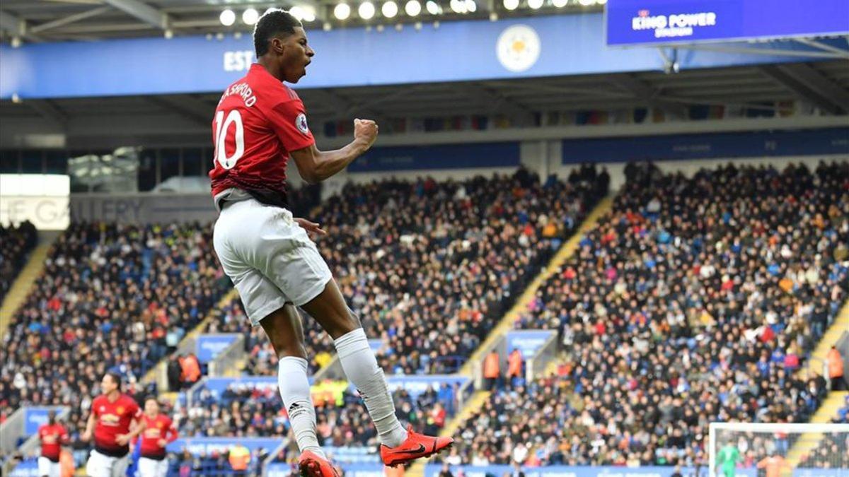 Rashford celebrando su anotación