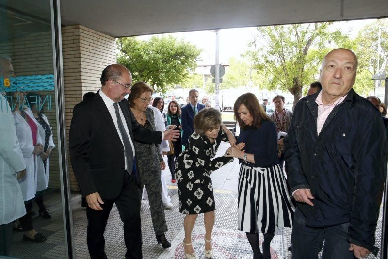 Visita de la ministra de Sanidad al Hospital Infantil de Zaragoza