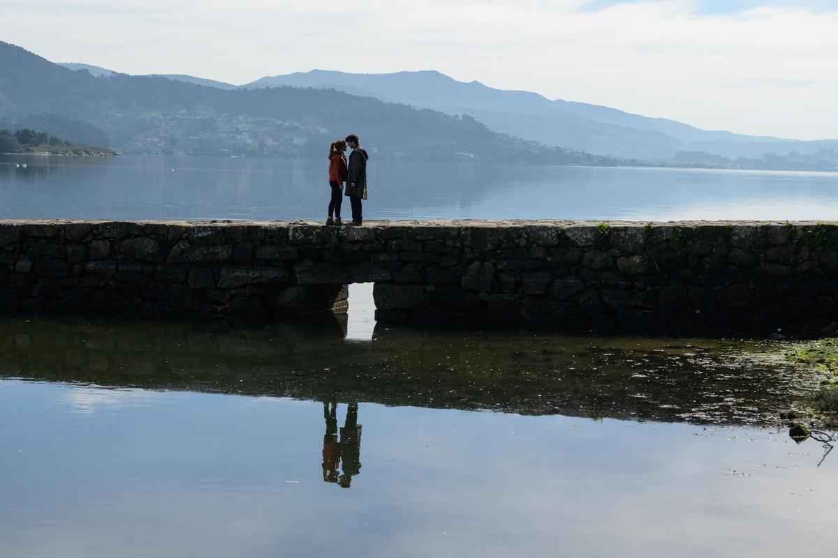 Álvaro Rico y Catalina Sopelana, en las Salinas de Ulló, en Vilaboa (Pontevedra)