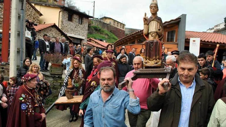 Procesión de Santiso y Santa María de la Vid.