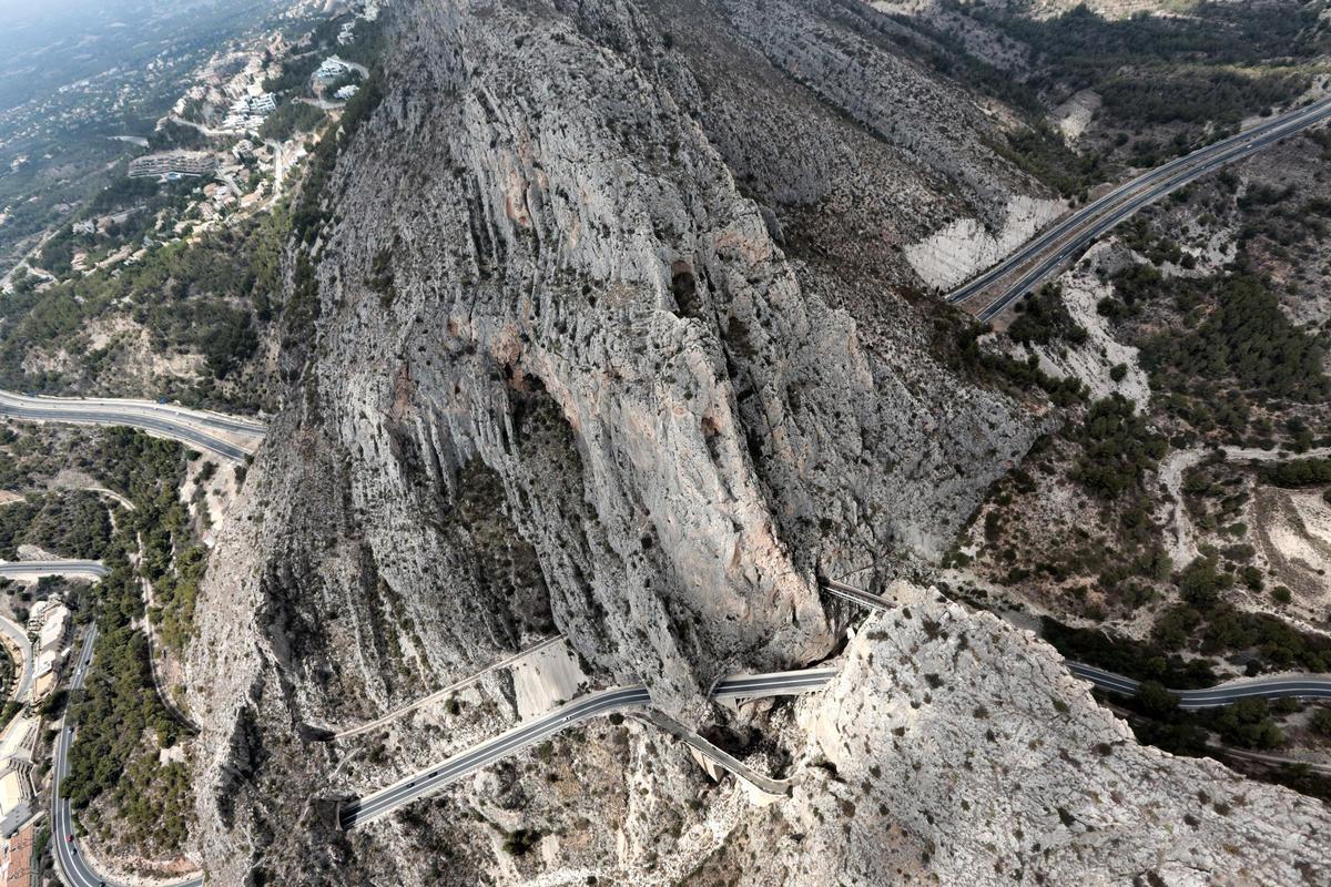 La N-332 a su paso por el Mascarat entre Altea y Calp, donde se ubica el nuevo tramo de concentración de accidentes