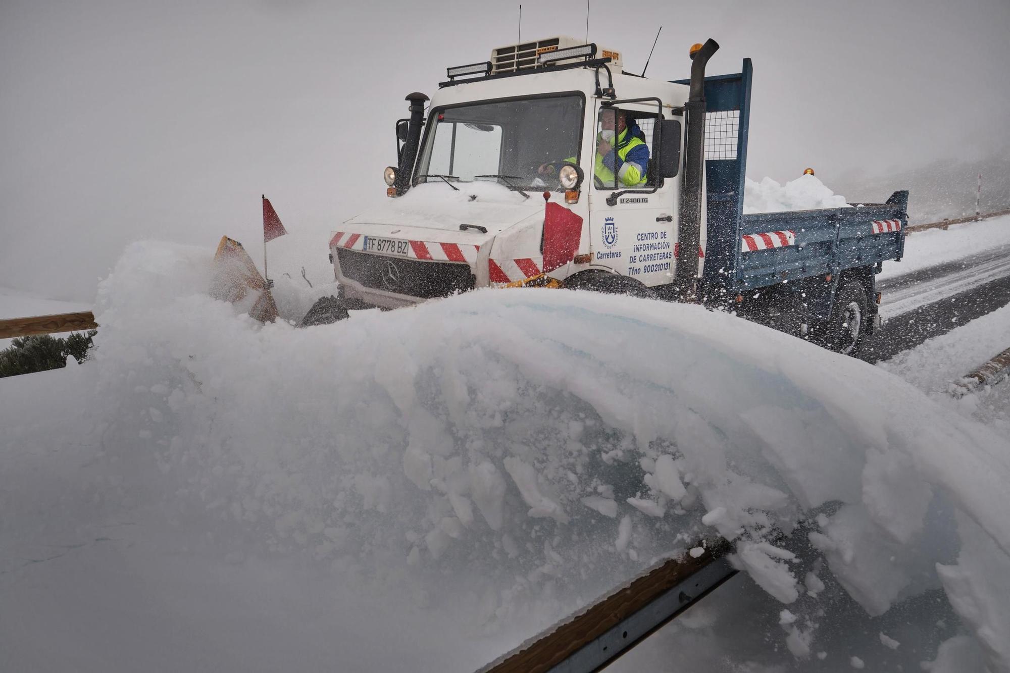 La nieve que dejó 'Filomena' en el Teide