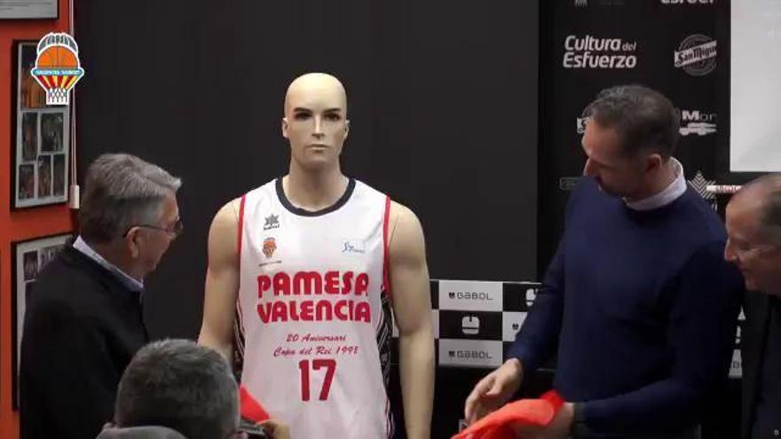 Así ha sido la prensentación de la nueva camiseta de Valencia Basket