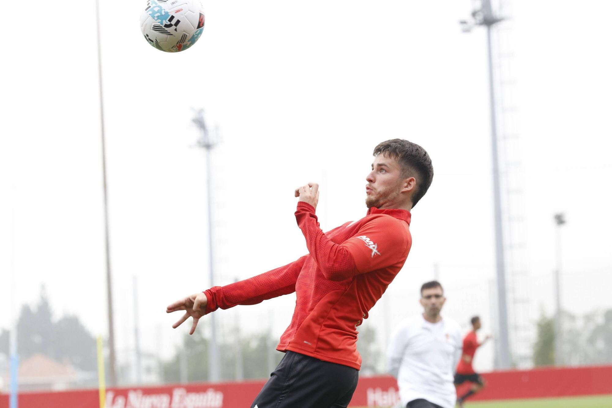 EN IMÁGENES: Primer entrenamiento de Sporting tras el regreso de las vacaciones