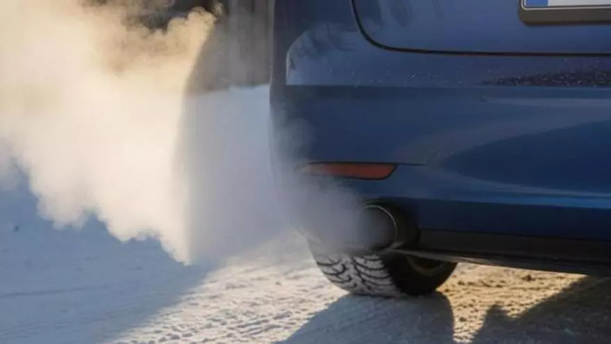 No cometas estos errores al arrancar el coche en frío