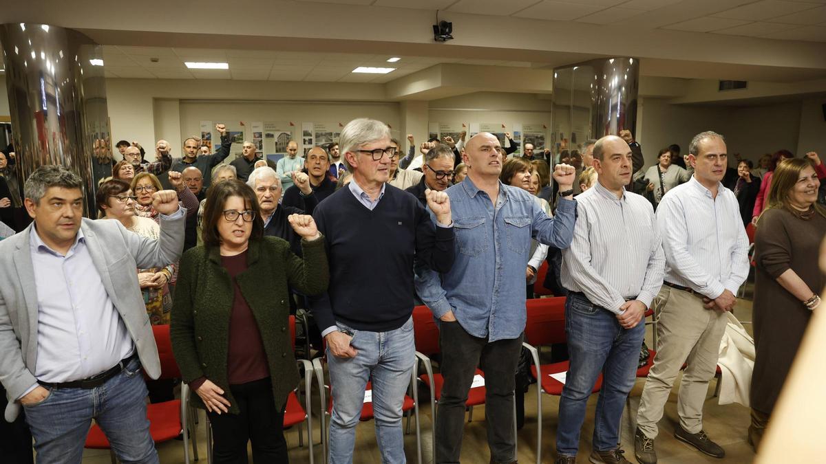 La victoria de Monchu García como secretario general del PSOE de Gijón, en imágenes