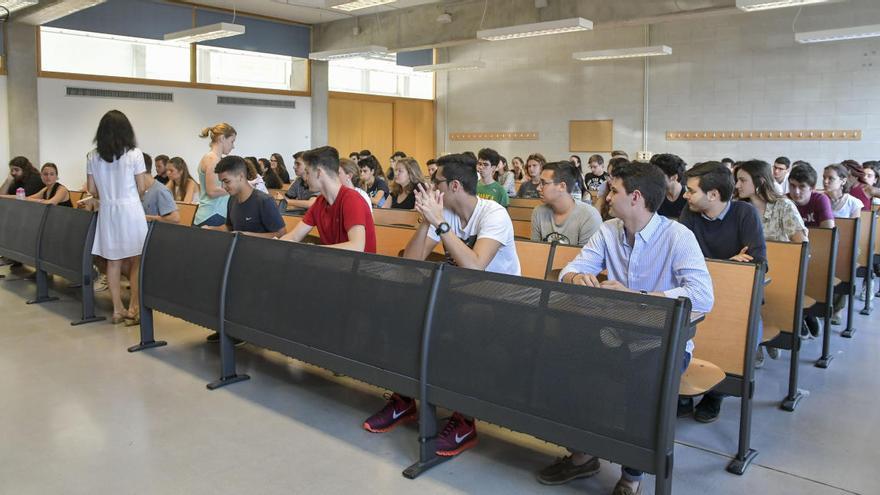 Educación prepara la vuelta a las aulas con la incertidumbre de cuántos estudiantes acudirán