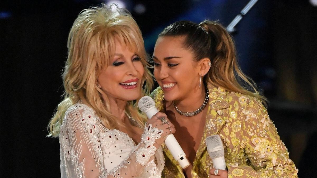 Miley Cyrus se despide de Dolly Parton