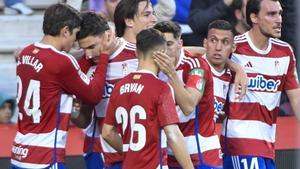 Resumen, goles y highlights del Granada 2 - 0 Cádiz de la jornada 19 de LaLiga EA Sports