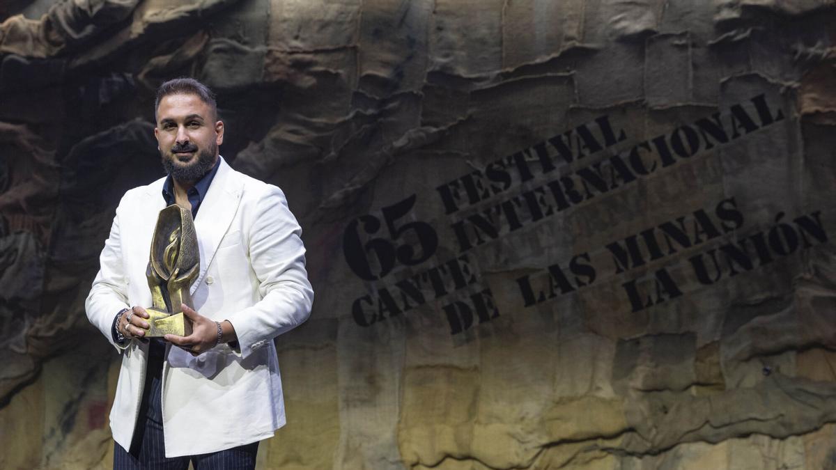 El cantaor flamenco de Córdoba, Rafael Plantón Heredia, Rafa del Calli, ganador de la Lámpara Minera de la 65 edición del Festival Internacional del Cante de las Minas.