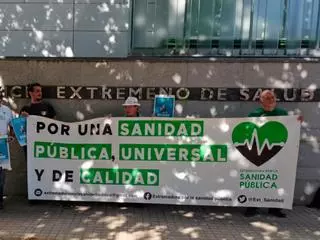 Plataformas extremeñas se unen a un movimiento nacional contra las privatizaciones y la falta de recursos en la sanidad pública