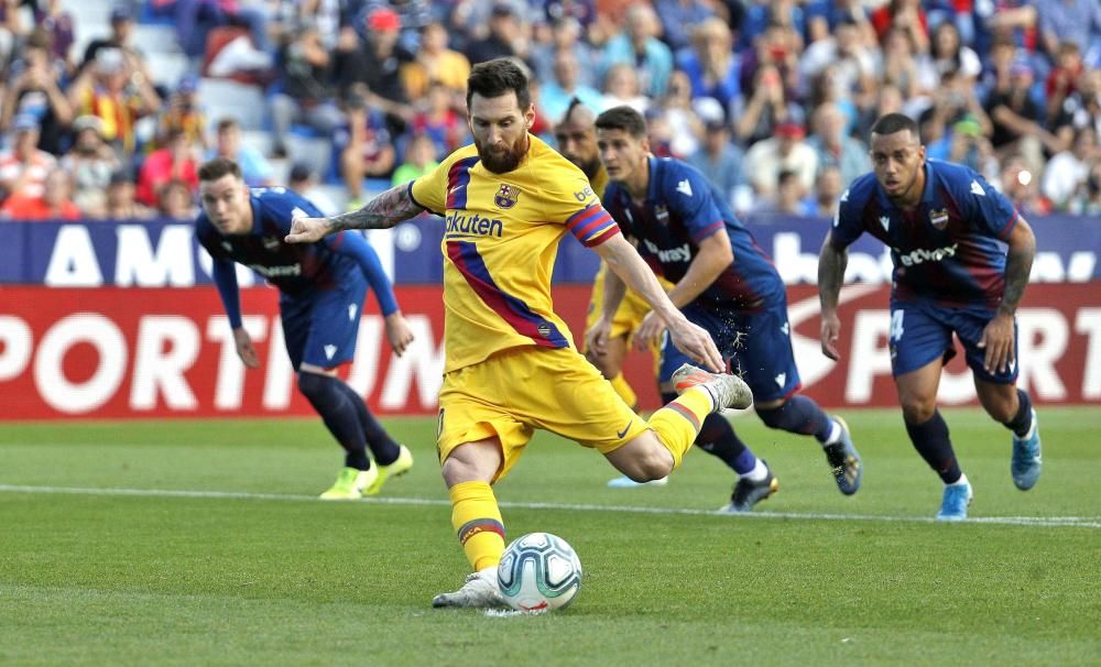 Levante UD - FC Barcelona, en imágenes