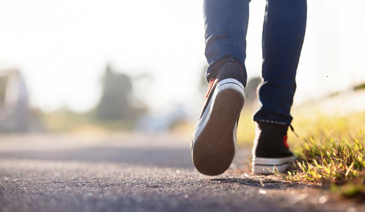 ¿Qué es más saludable, caminar o correr?