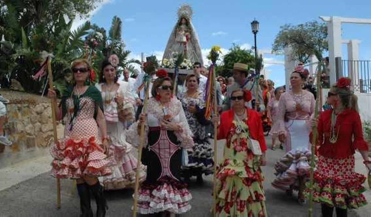 La Virgen de los Remedios recorrerá las calles de Vélez Málaga el 16 y 17 de mayo.