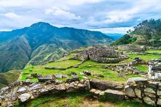 Kuélap, la fortaleza entre las nubes de la Amazonia peruana que pocos conocen