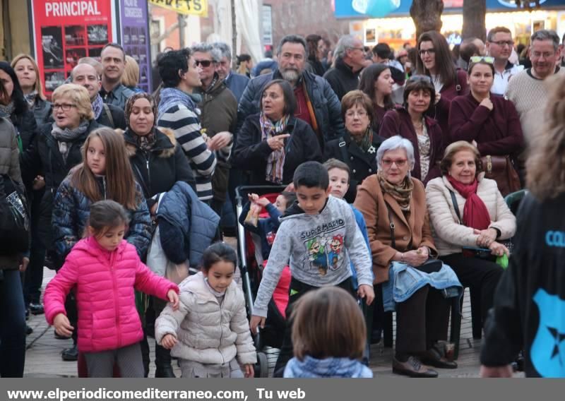 Desfile de collas y carros