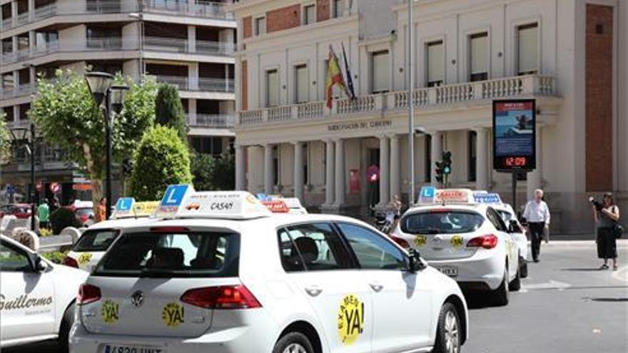 El colapso para sacarse el carnet de conducir en Castellón seguirá hasta Primavera