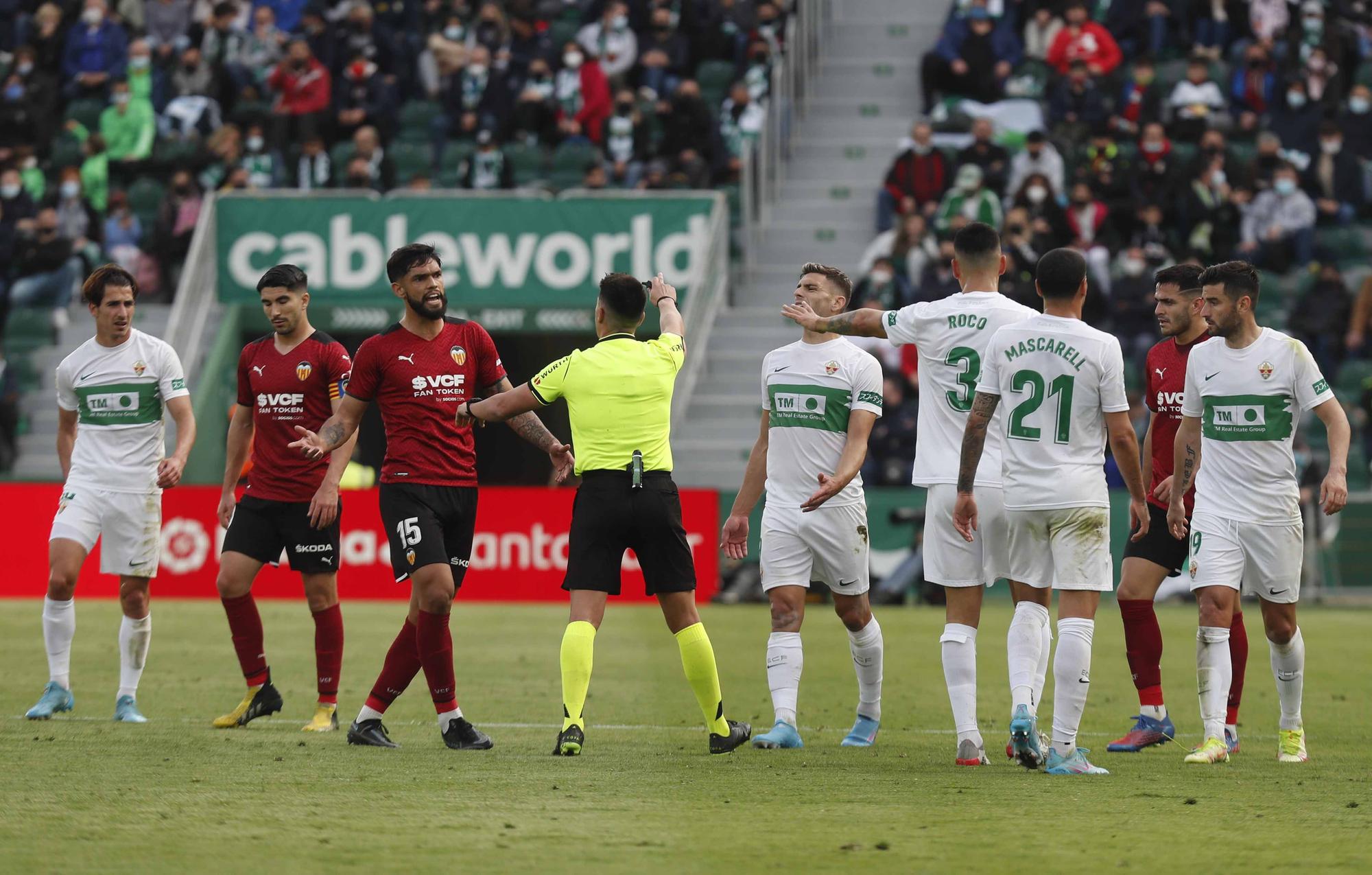 Elche - Valencia: Las mejores fotos del partido