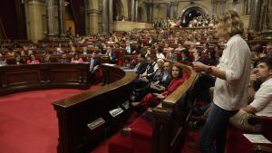 El pleno del Parlament durante una intervención de Jéssica Albiach, presidenta de los Comuns