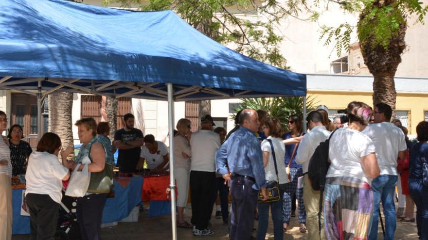 Imagen del acto de este viernes en la plaza de la Constitución de Torrevieja