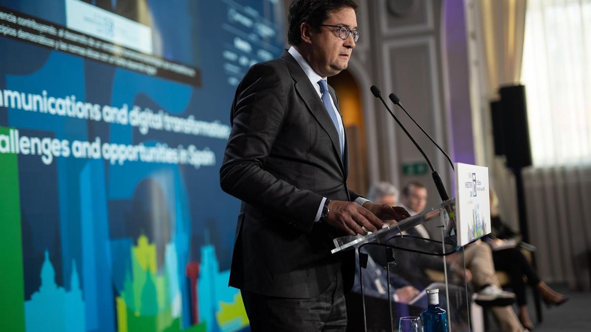 El ministro para la Transformación Digital y de la Función Pública, Óscar López, interviene durante la XV Edición del Spain Investors Day (SID).