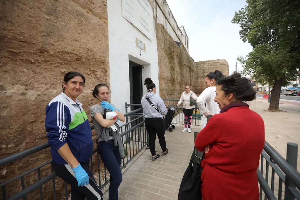 Coronavirus, comida a domicilio para quien más lo necesita