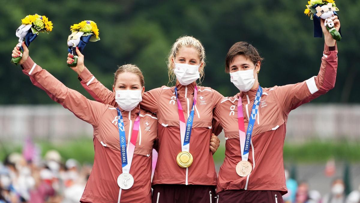 Jolanda Neff logra el oro seguida de sus compatriotas Sina Frei y Linda Indergand.