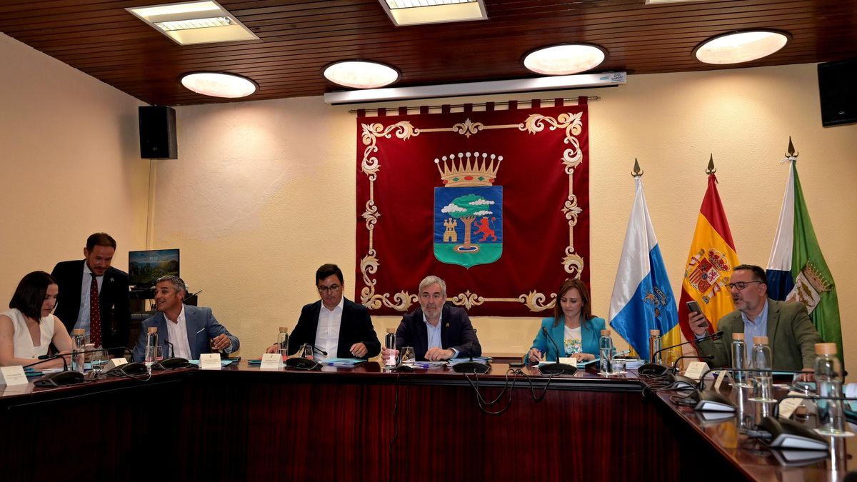 Reunión del Consejo de Gobierno en El Hierro.