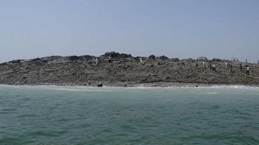 Imagen de la isla que ha emergido en Pakistán.
