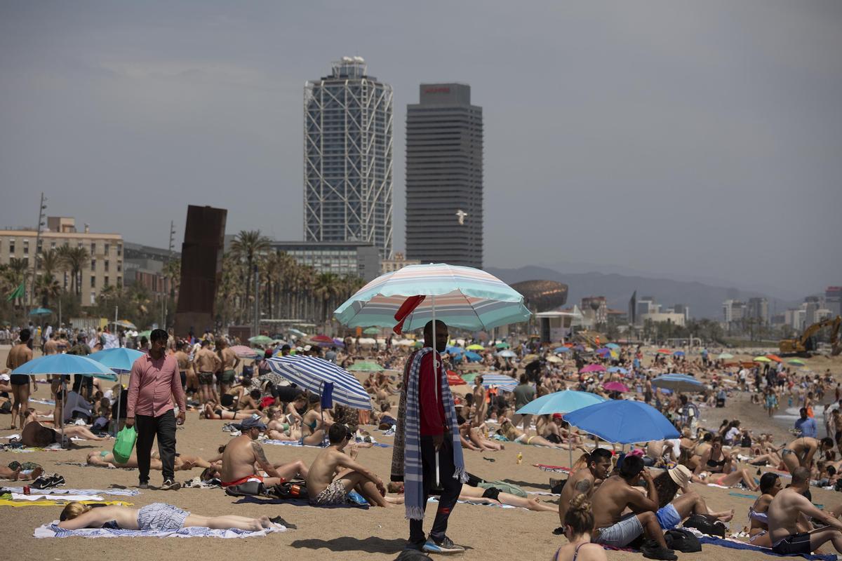 Las playas de Barcelona llenas hoy viernes