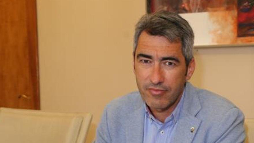 El alcalde de Benalmádena, Víctor Navas.