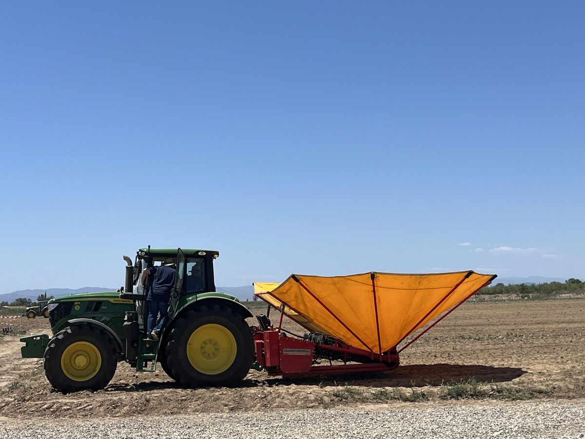 John Deere 6M en pruebas de campo