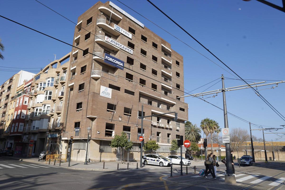 Fachada principal del futuro hotel de cuatro estrellas