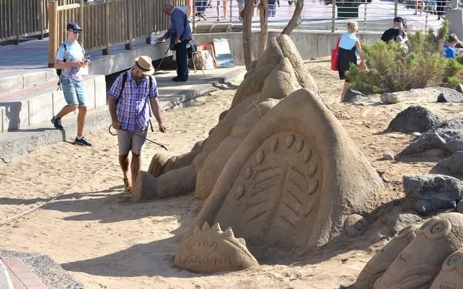 FIGURAS NAVIDEÑAS ARENA MASPALOMAS