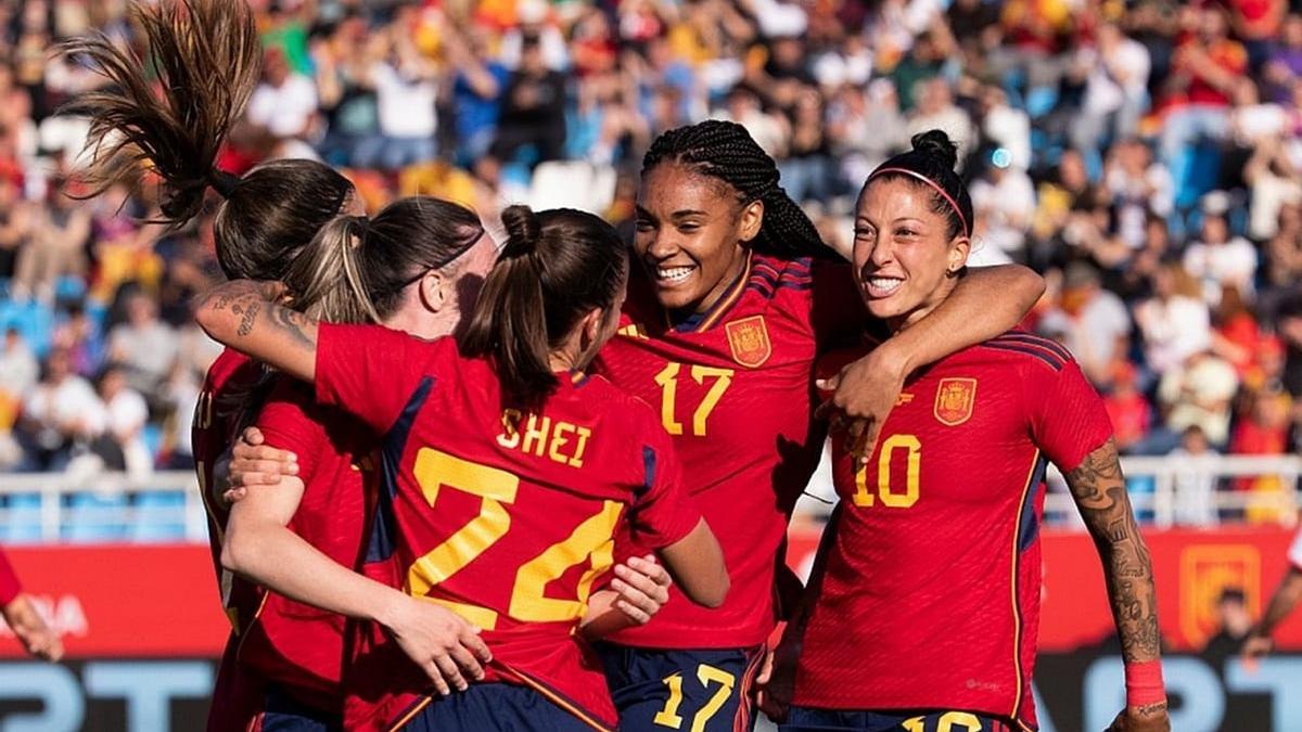 Imagen de las jugadoras de la selección española femenina celebrando un gol durante el partido ante Bélgica de la pasada semana.