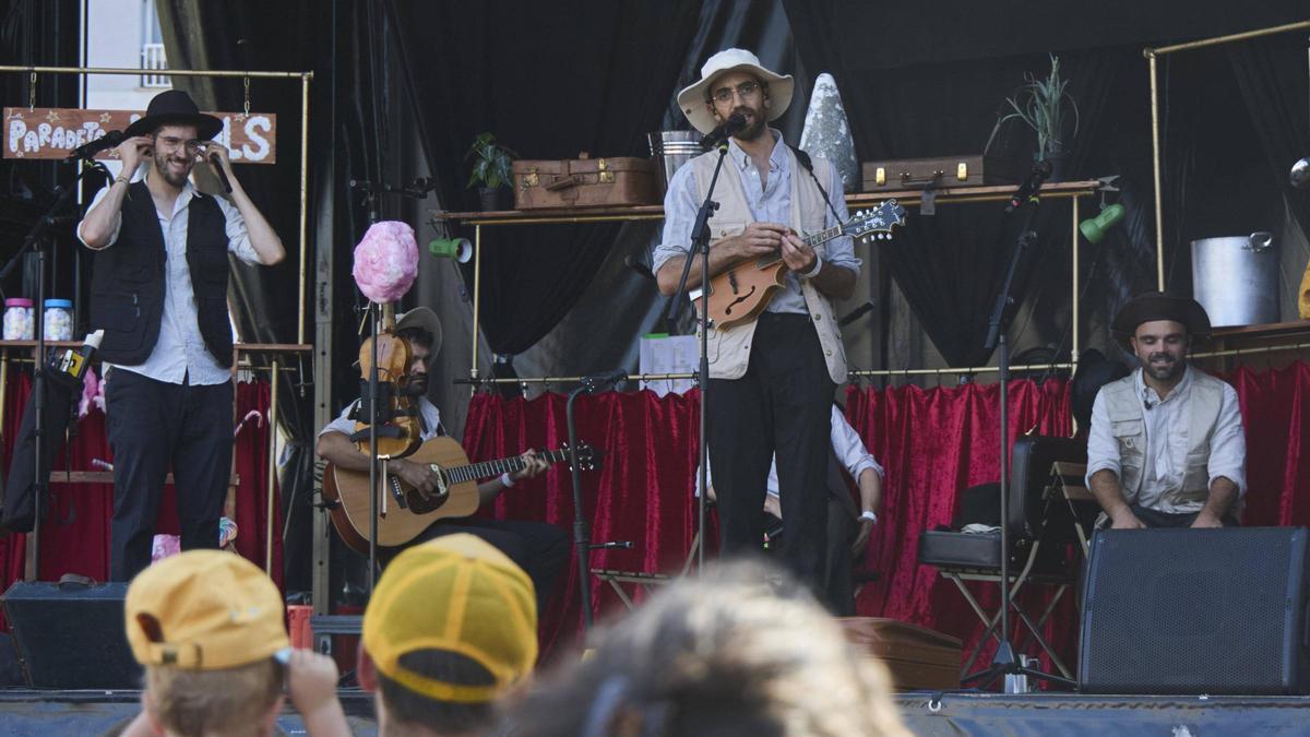 Les imatges dels festivals d'aquest cap de setmana a Girona