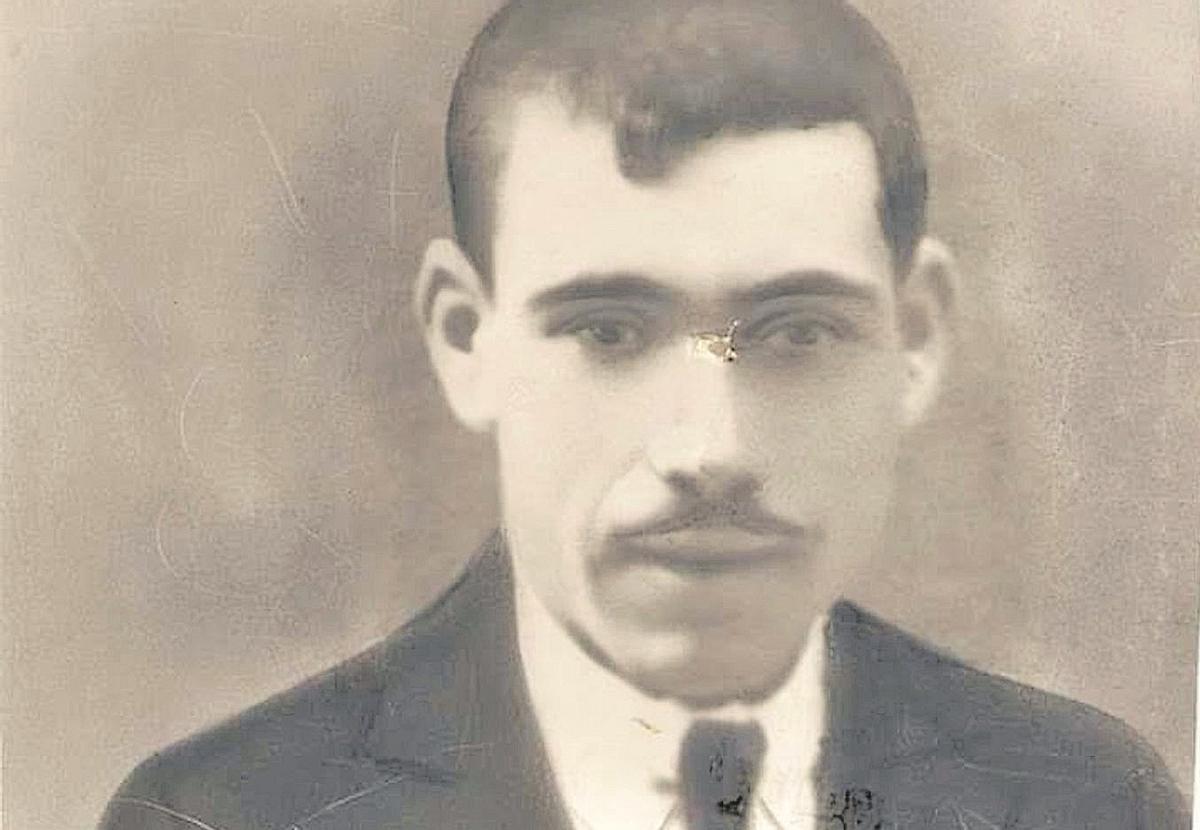 Francisco Moral Barranco, el 'topo' de Cabra, en una foto de juventud cedida por su familia.