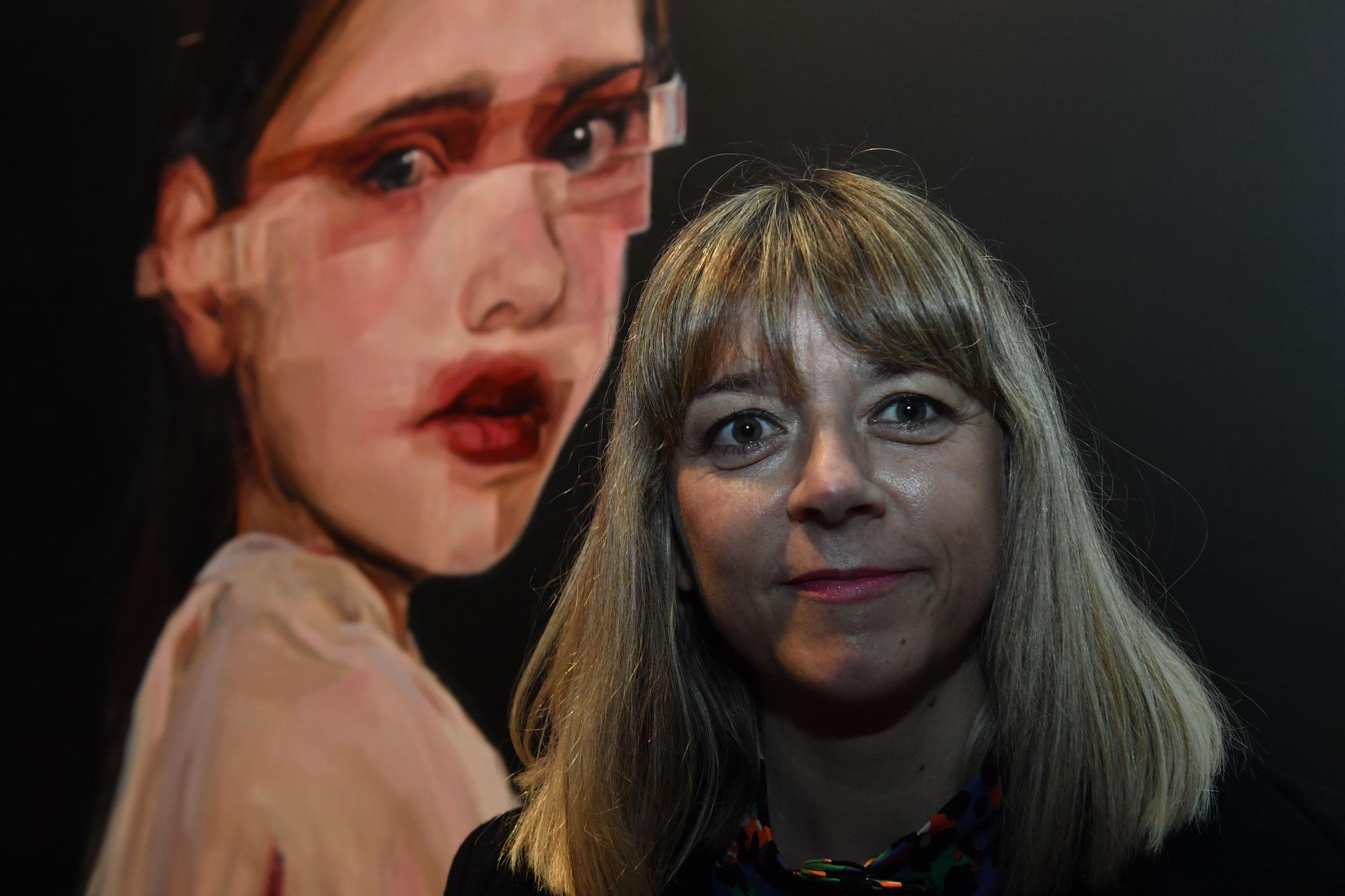 La artista Yolanda Dorda interpreta la realidad femenina en su muestra 'Desexos'