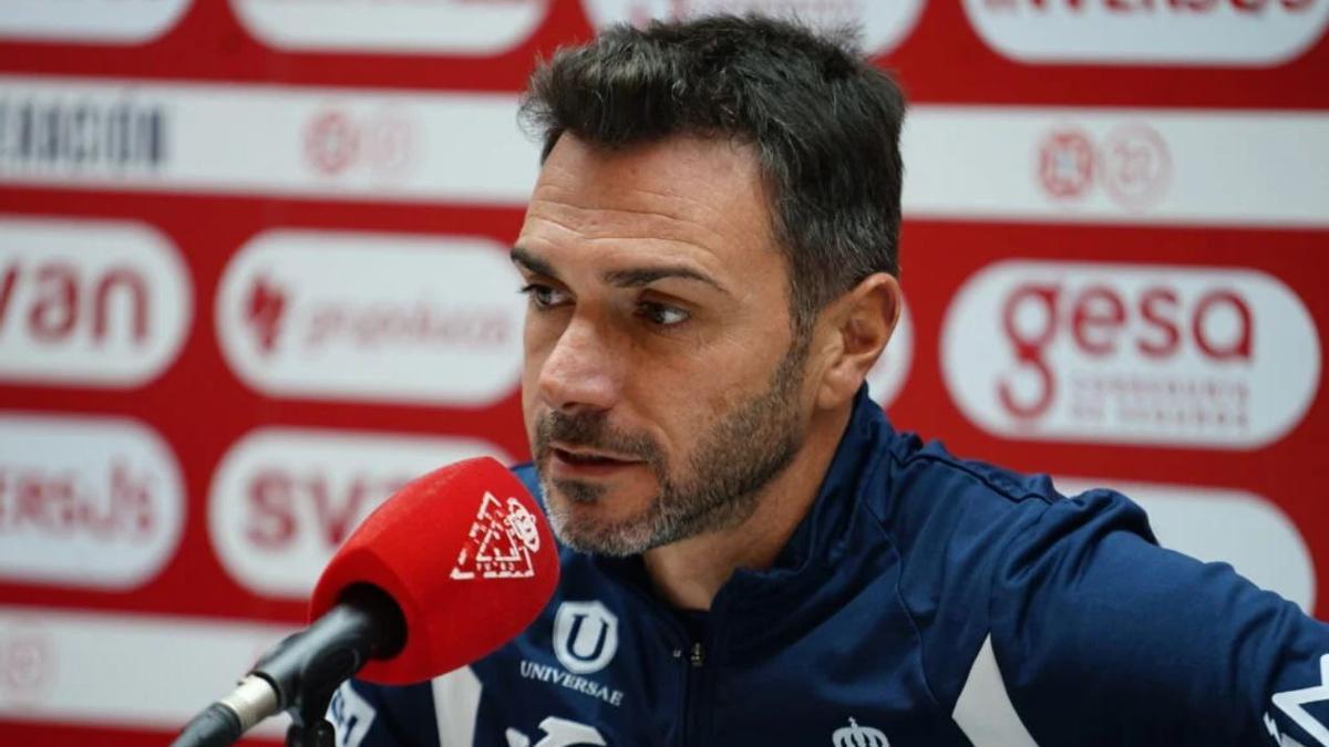 Adrián Colunga, en rueda de prensa