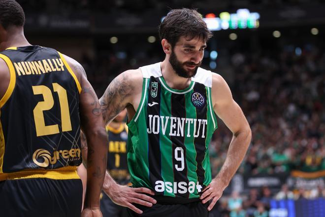 Ricky Rubio, durante el partido que enfrentó al Joventut con el AEK en Badalona.