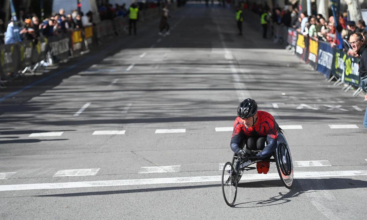 ¿Has participado en la Marató de Barcelona 2024? ¡Búscate en las fotos¡