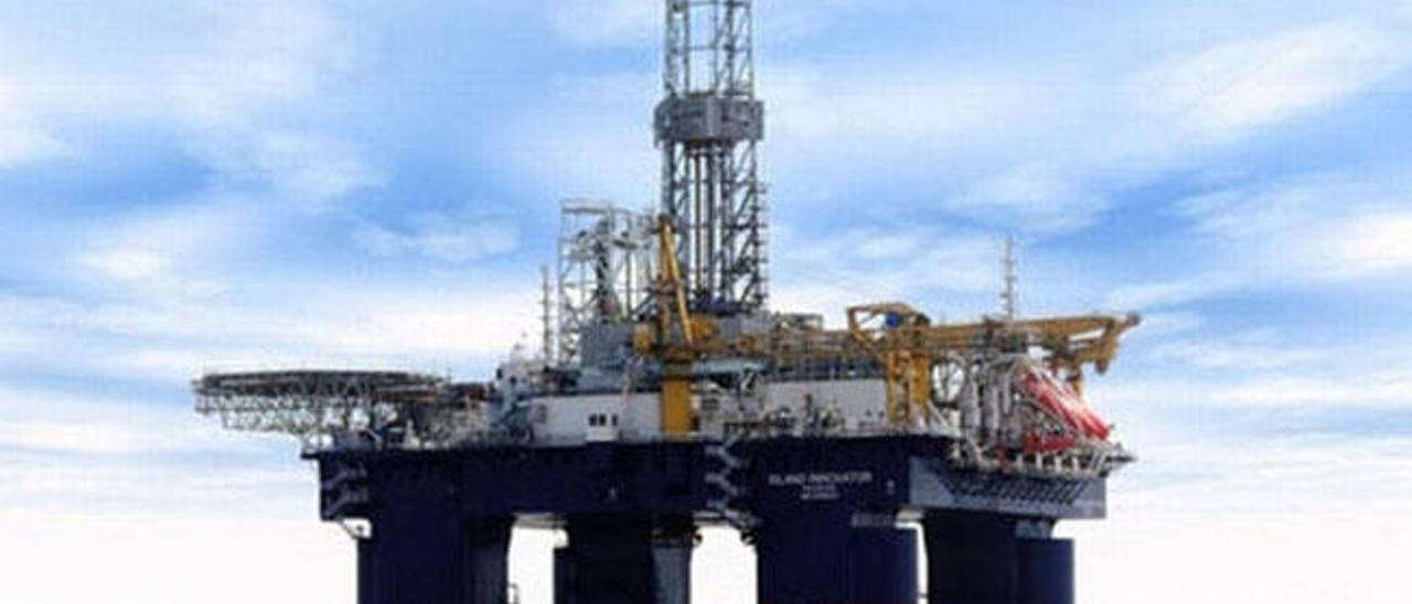 El bajo precio del petróleo eleva al 3,2% la previsión de crecimiento de Canarias