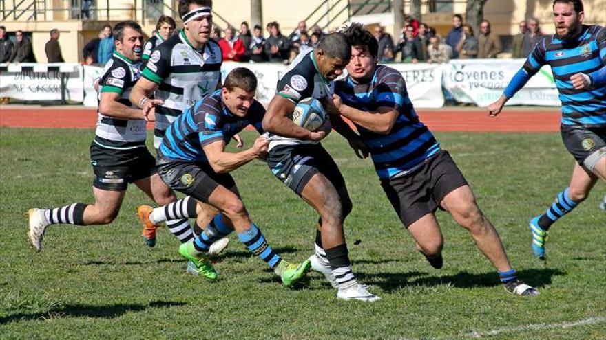 Día de estreno para el CAR Cáceres ante un rival directo