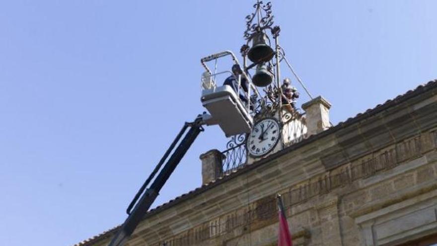 La campana de la plaza Mayor vuelve a sonar