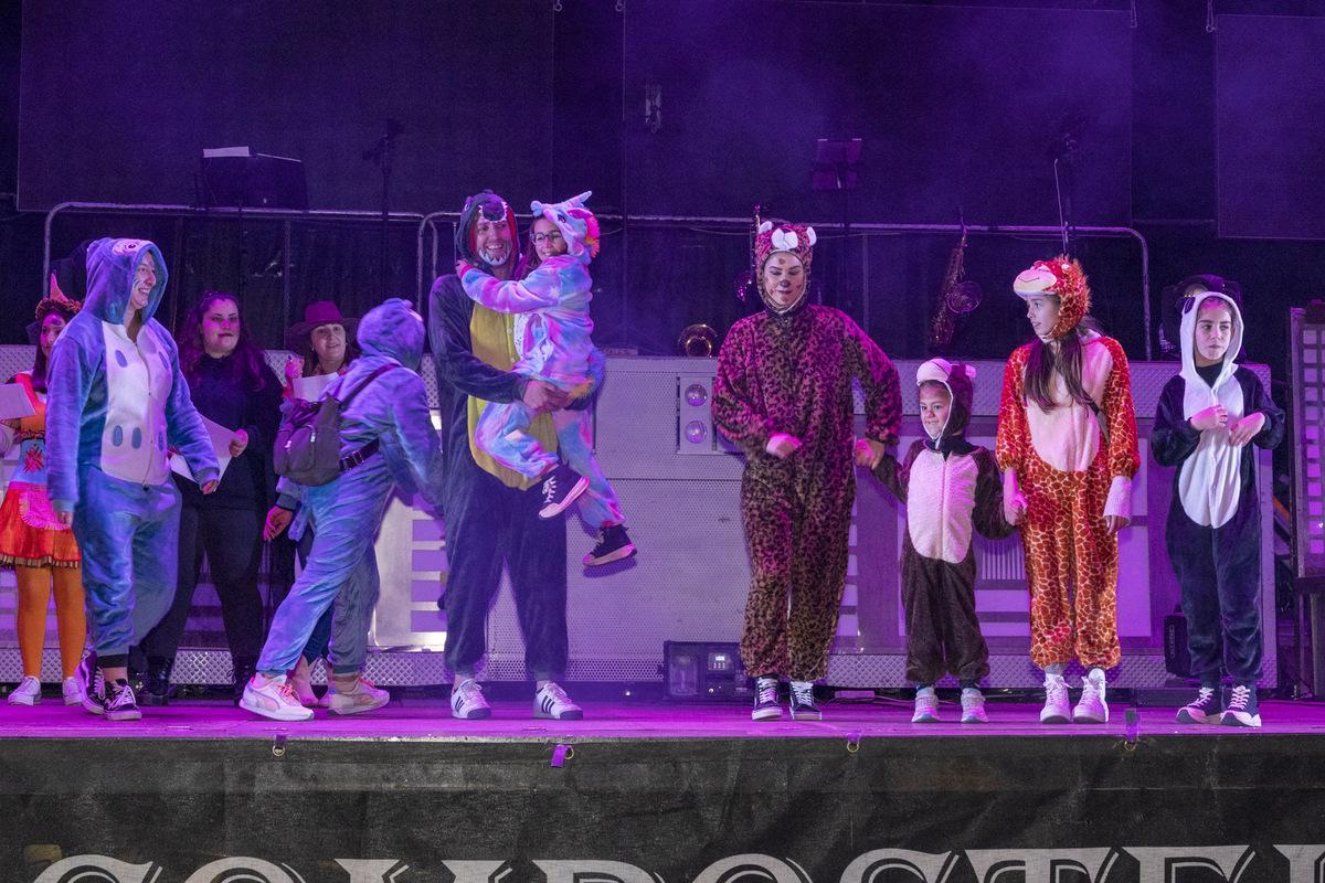 Certamen de disfraces en una anterior edición del Entroido do Pino