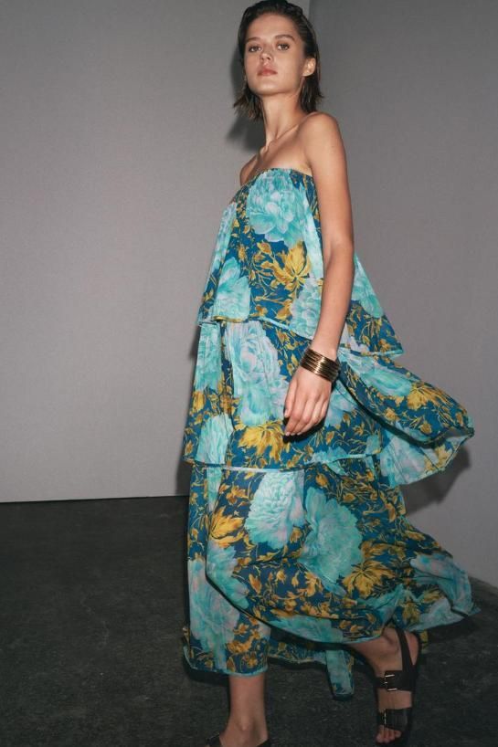 Vestido de flores de las rebajas de Zara