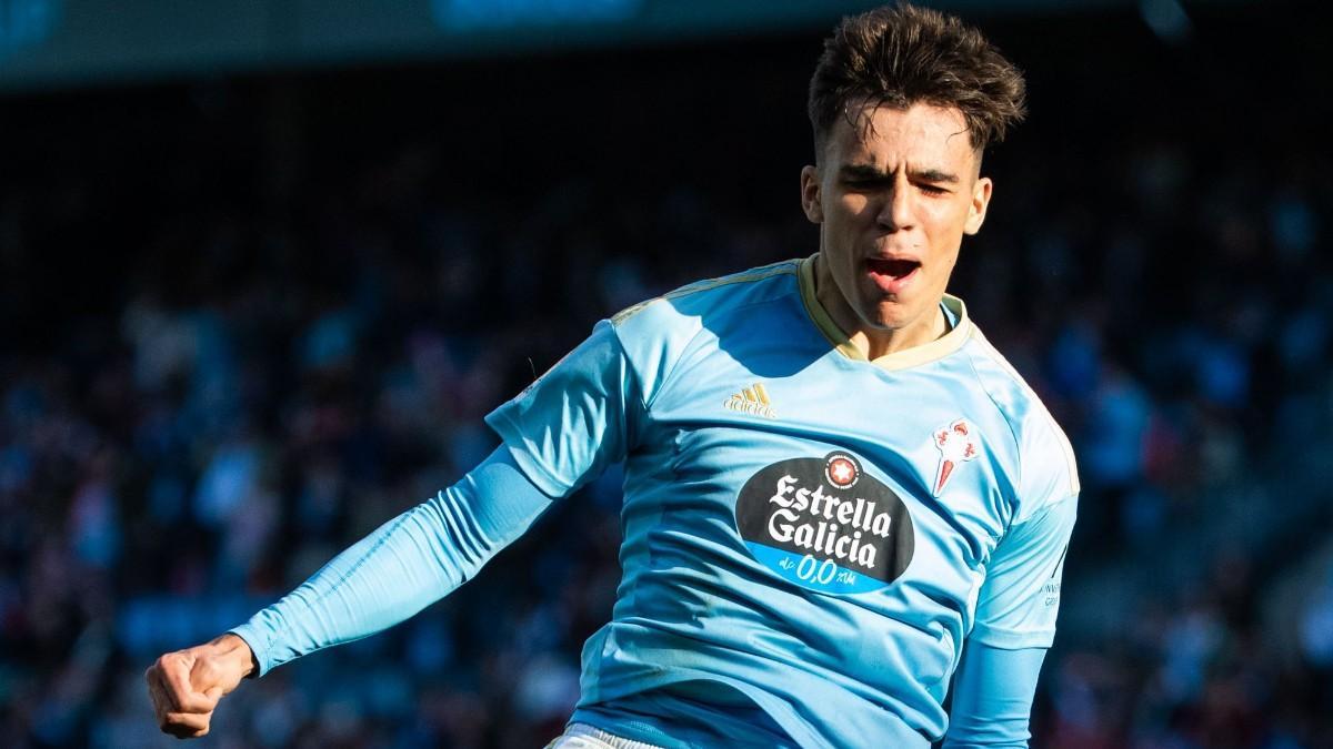 Gabri Veiga celebra uno de sus goles ante el Valladolid Gabri Veiga celebra uno de sus goles ante el Valladolid